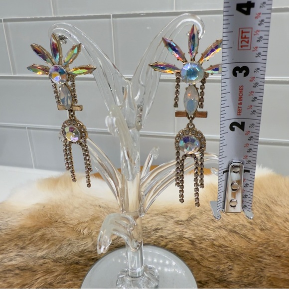 Boho Suncatcher Chandelier 1950s Style Aurora Borealis Rhinestones Earrings - Picture 3 of 8